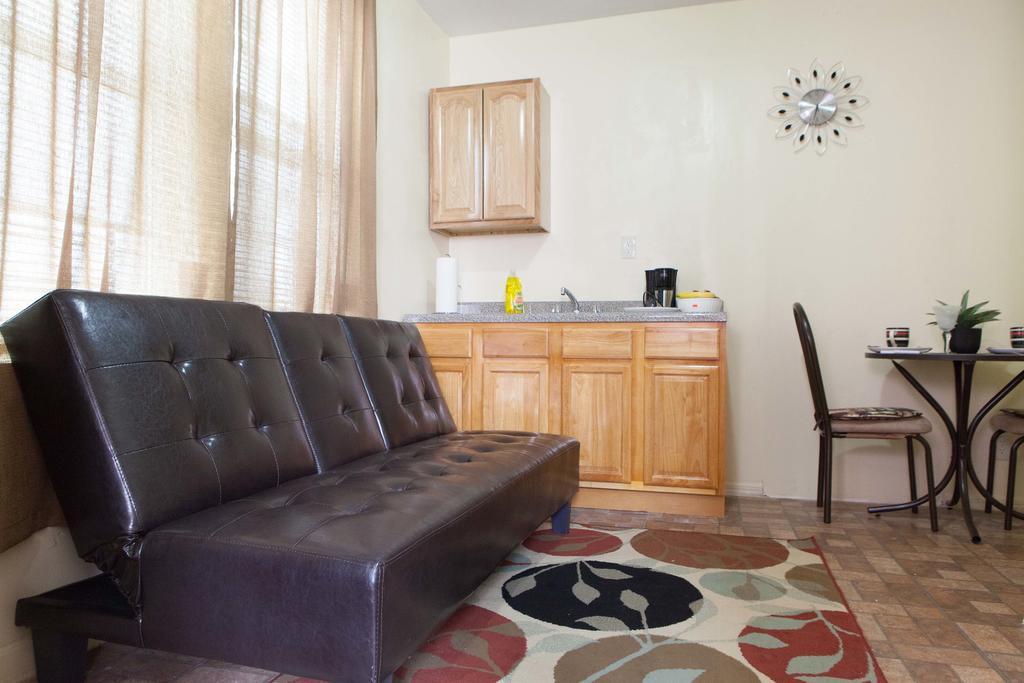 Studio, One And Two Bedroom Apartments - Bronx New York Eksteriør billede